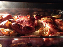 Linguiça assada com batatas