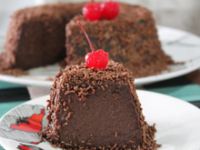 Receita de brigadeirão cremoso e muito fácil de fazer é a sobremesa perfeita para o final de semana!