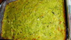 Torta simples de abobrinha verde