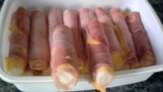 Enroladinho de queijo com presunto e palmito