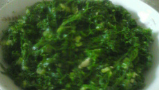 Couve refogada para acompanhar feijoada