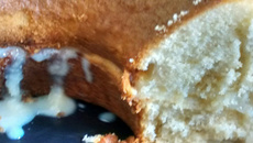 Bolo recheado de branquinho