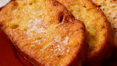 Rabanada salgada crocante recheada