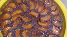 Bolo invertido de maçã