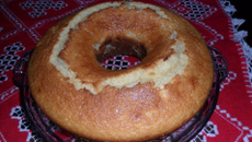 Bolo de mandioca com coco