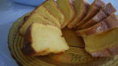 Bolo de fubá cremoso