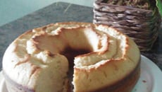 Bolo de suco em pó de limão