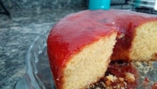 Bolo de creme de milho com goiabada (sem erro)