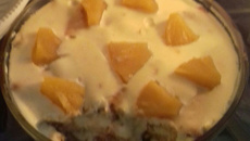 Pavê de pêssego em calda