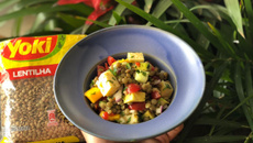 Salada de lentilha tropical