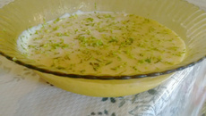 Mousse com fruta de limão