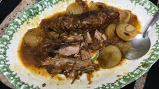 Filezinho de Porco ao Molho de Abacaxi