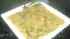 Caldo verde com farinha de milho