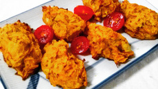 Bolinho de cenoura com curry e chia sem glúten