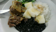 Costela com batata e agrião