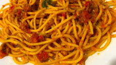 Macarrão com sardinha de lata da Bel