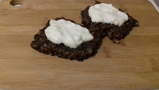 Hamburguer vegetariano de cogumelos e quinoa