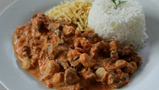 Belíssimo estrogonofe de filé mignon