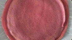 Panqueca de frango (massa colorida)