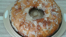 Rosca deliciosa com creme de coco