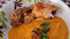 Sobrecoxa de frango ao creme de abóbora