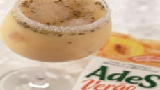 Suco de Ades com erva-doce