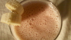 Vitamina de banana com morango