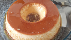 Pudim de leite ninho