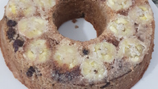 Bolo de arroz integral com banana sem glúten e sem lactose