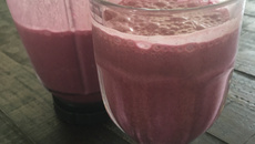 Suco de açaí maravilhoso (com banana e laranja)