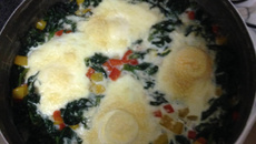 Espinafre com ovo de forno