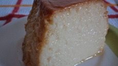 Pudim furadinho de leite condensado