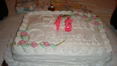 Pão de ló de abacaxi com cobertura de emulsificante de sorvete