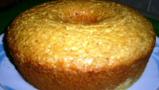 Broa de amendoim com queijo