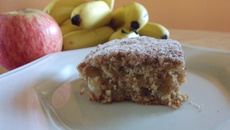 Bolo de maçã, aveia e canela