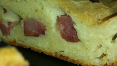 Torta de calabresa simples (massa leve)