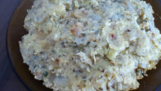 Purê de batatas diferente (temperado)