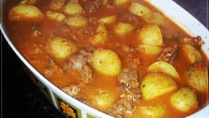 Acém ao molho com batata