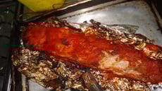 Costela assada ao molho de ervas