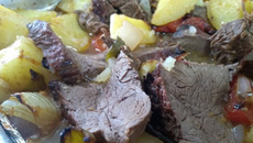 Filé mignon com batatas ao forno