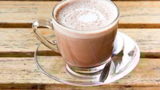 Chocolate quente com conhaque