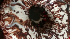 Gelado de panetone de chocolate