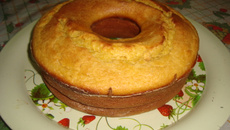 Bolo de liquidificador de farinha de milho amarela