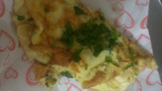 Omelete de queijo e presunto