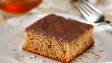 Bolo de banana, aveia e mel