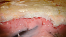 Pudim de morango com suspiro