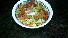 Salada colorida ao molho golf