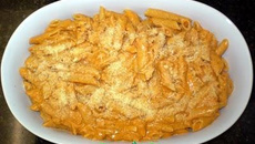 Penne ao molho de gongorzola na panela de pressão