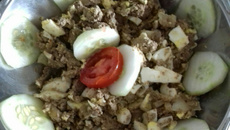 Salada de fígado de galinha