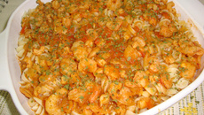 Espaguete com molho de camarão